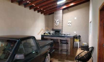 Casa com 2 quartos à venda no Centro, Jardinópolis 