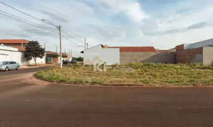 Terreno de esquina à venda - Jardim Aliança - Cravinhos/SP