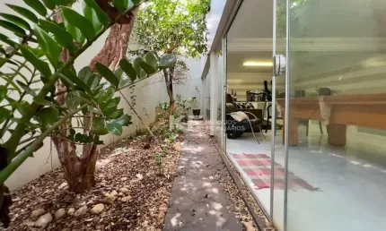 Excelente casa à venda no Jardim São Luiz com 3 dormitórios