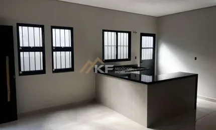 Casa à Venda de 3 Dormitórios, sendo 1 suite com Varanda Gourmet no Bairro Sumarezinho - Ribeirão Preto / SP