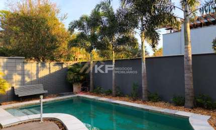 Casa  à Venda no Condomínio Lá Provence - Jardim Guaporé - Ribeirão Preto /  SP