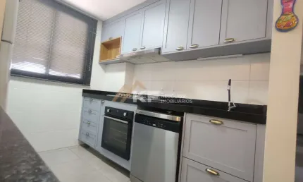 Exclusividade! Apartamento à venda com 2 quartos 2 banheiros e sacada na Vila Monte Alegre.