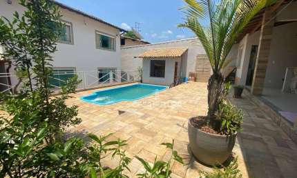 Casa com 3 dormitórios à venda, 269 m² por R$ 1.650.000,00 - Jardim Belvedere - Volta Redonda/RJ