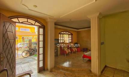 Casa com 6 dormitórios à venda, 320 m² por R$ 850.000,00 - Jardim Veneza - Volta Redonda/RJ