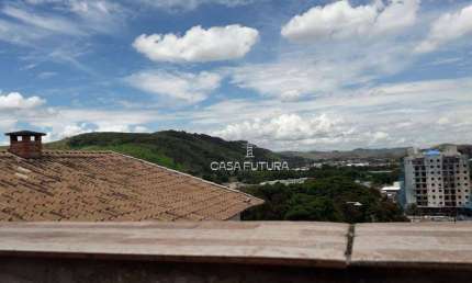 Casa com 2 dormitórios à venda, 97 m² por R$ 385.000,00 - Retiro - Volta Redonda/RJ