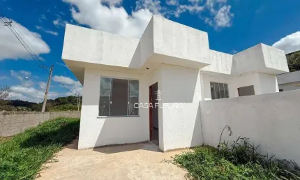 Casa com 2 dormitórios à venda, 60 m² por R$ 250.000,00 - Roma - Volta Redonda/RJ
