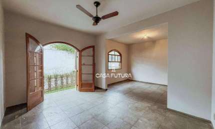Casa com 4 dormitórios à venda, 217 m² por R$ 599.000,00 - Monte Castelo - Volta Redonda/RJ