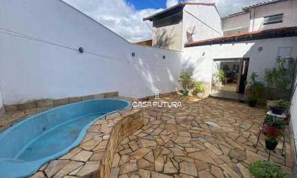 Casa com 3 dormitórios à venda, 199 m² por R$ 880.000,00 - Jardim Belvedere - Volta Redonda/RJ