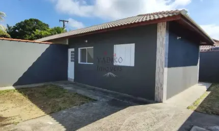 Seu Refúgio Costeiro: Casa com 2 Dormitórios! R$400.000