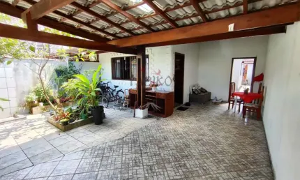 Casa com 3 dorms, Centro, Bertioga - R$ 650 mil, Cod: 1185