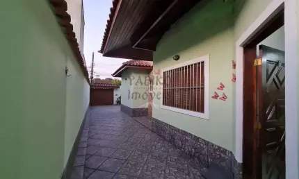 Casa térrea com 02 dorms no Bertioga com Edícula Versátil!