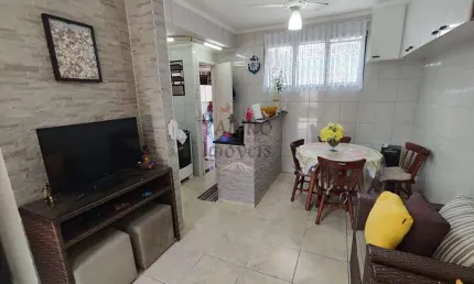 Casa em Világio perto da praia, com piscina e mobiliado.