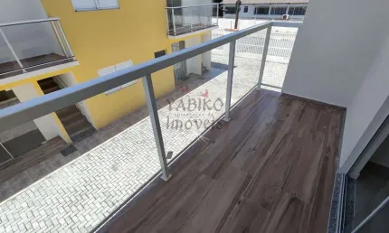 Casa em vilagio com 2 quartos, sendo 01 suíte - rio da praia.