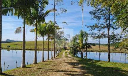 CHÁCARA no DISTRITO INDUSTRIAL SUL com 4 quartos para VENDA, 679 m²