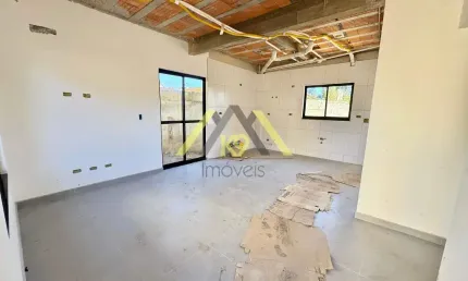 TRIPLEX COM SUÍTE COM CHURRASQUEIRA NO SANTA CÂNDIDA EM CURITIBA