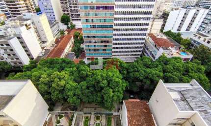 Apartamento 110 m² 3 quartos com uma suíte e dependência completa - Rua Itacuruçá - Tijuca - RJ