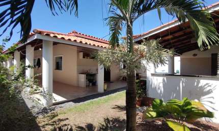 Casa térrea com 3 quartos, 369m² de terreno, em Jauá!