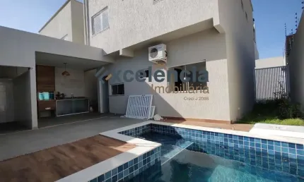 Casa duplex com 4 suítes, 159,57m2 de terreno, em buraquinho!