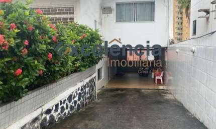 Casa duplex com 3 suítes, 439m2 de terreno, na Pituba!