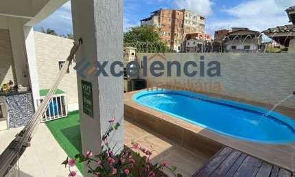 Casa duplex com 3 quartos, 150m2 de terreno, em Itapuã!