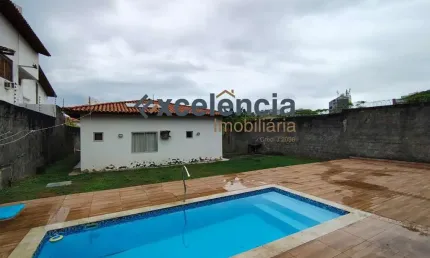 Terreno com 680m2 e duas casas construídas no Itaigara!