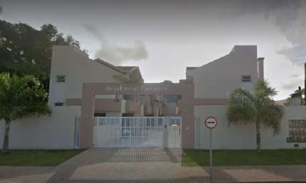Triplex para Locação no Centro de Matinhos/PR – Espaço, Conforto e Localização!