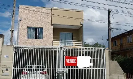 Sobrado à Venda com Edícula no Pinheirinho - 195m² - 4 Quartos