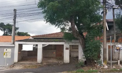 Terreno 11x40 - 440 m2 - com casa 97m2 só estrutura - 3 frações - sobrados