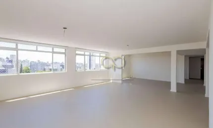 APARTAMENTO ANDAR ALTO, FACE NORTE E REFORMADO NO EDIFÍCIO ELISA  MARIA