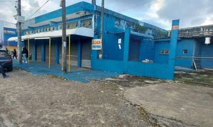 Casa comercial com 2 salas para alugar no Savoy, Itanhaém 