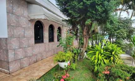 Casa para Venda em Santo André, Vila Palmares, 3 dormitórios, 1 suíte, 4 banheiros, 8 vagas