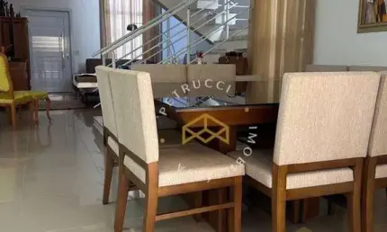 Casa com 3 dormitórios à venda, 225 m² por R$ 1.500.000,00 - Condomínio Reserva da Mata - Vinhedo/SP