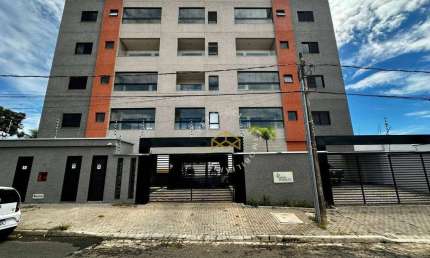 Belíssimo apartamento com excelente localização em Jaguariúna