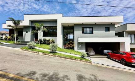 Casa com 3 dormitórios à venda, 360 m² por R$ 3.100.000,00 - Condomínio Portal do Jequitibá - Valinhos/SP