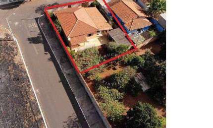 Casa com 3 dormitórios à venda, 200 m² - Centro - Serra Azul/SP