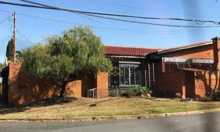 Casa com 4 dormitórios à venda, 323 m² - Parque São Quirino - Campinas/SP