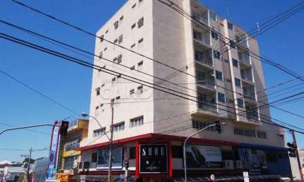 Apartamento com 2 dormitórios no Jardim São Carlos próximo ao Mercado Municipal em São Carlos