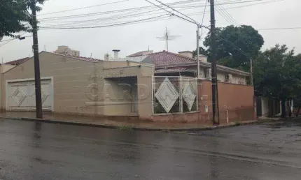 Casa com 3 quartos à venda na Rua Voluntários da Pátria, 802, Centro, Araraquara