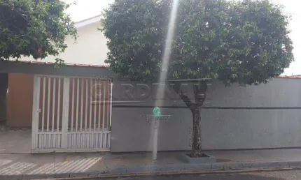 Casa com 3 quartos à venda na Rua Benedito Garcia Leal, Rua Do Supermercado Real, 60, Parque Residencial Vale do Sol, Araraquara