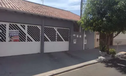 Casa com 2 quartos à venda na Avenida Taquaritinga, 347, Jardim América (Vila Xavier), Araraquara