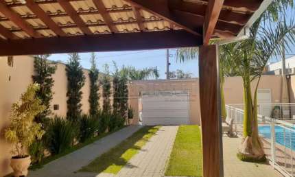 Casa com 1 quarto à venda na Avenida Eduardo Fumio Koda, 349, Residencial Santa Luzia, Araraquara