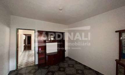 Casa com 3 quartos à venda na Rua Gastão Vieira, 0, 381, Parque Santa Felícia Jardim, São Carlos
