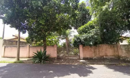 Casa com 4 quartos à venda na Avenida Sebastião Lacerda Corrêa, 1387, Centro, Araraquara