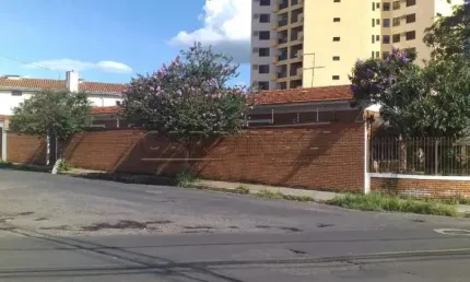 Casa com 3 quartos à venda na Rua José Do Patrocínio, Esquina Com Avenida 22 De Agosto, 188, Vila Xavier (Vila Xavier), Araraquara