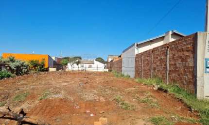 Terreno à venda na Avenida Ronald de Oliveira Costa, Parque das Hortências, Araraquara