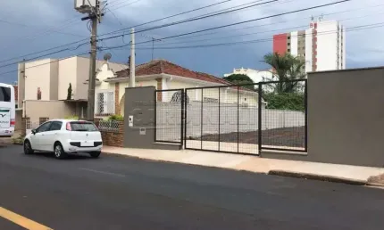 Terreno à venda na Rua Itália, 1920, Centro, Araraquara