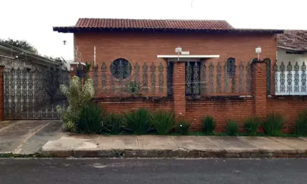 Casa com 4 quartos à venda na Rua Professora Doutora Maria Villaça Correa Leite, Atrás Do Posto Faveral, 347, Vila José Bonifácio, Araraquara