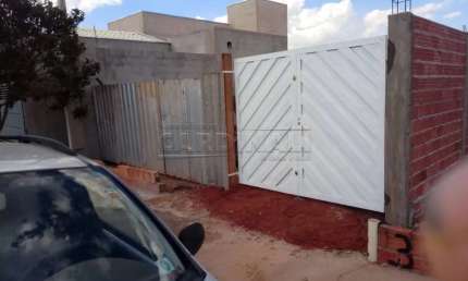 Terreno à venda na Rua Reinaldo Massucio, 42, Parque dos Flamboyant, São Carlos