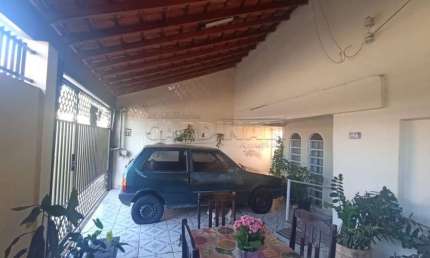 Casa com 3 quartos à venda na Rua Doutor Joaquim da Rocha Medeiros, 98, Vila Carmem, São Carlos