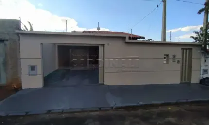 Casa com 3 quartos para alugar na Avenida Rio de Janeiro, 139, Jardim Silvânia (Vila Xavier), Araraquara